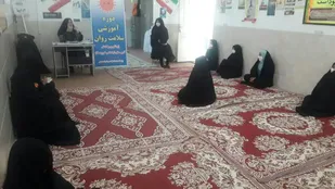 جلسه آموزشی سلامت روان در زندگی زناشویی در میبد برگزار شد