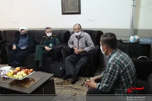 بازدید مسئول نمایندگی ولی فقیه و فرمانده  ناحیه لنجان از آزادگان