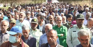 نمازگزاران میبدی حادثه تروریستی در شاهچراغ را محکوم کردند