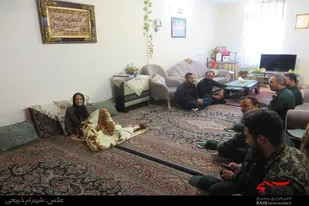 دیدار فرمانده سپاه ملایر به خانواده شهید &laquo;موسوی&raquo;