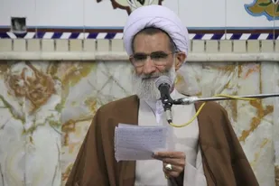 به من آیت الله نگویید! به جای زرق و برق القاب، یاریگر باشید