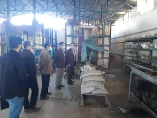 بازدید اعضاء کلینیک صنعت مازندران از واحد تولیدی تعطیل شده در بهشهر