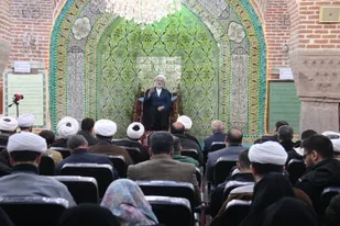 مراسم بزرگداشت روز آذری&zwnj;های مسلمان جهان در مسجد سردار ارومیه برگزار شد