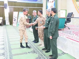 همایش روز سرباز و تجلیل از سربازان نمونه در تیپ 18 الغدیر