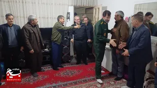 دیدار مسوولان نظامی و انتظامی شهرستان تاکستان با خانواده شهید فراجا سروان امیرحسین بیگدلی