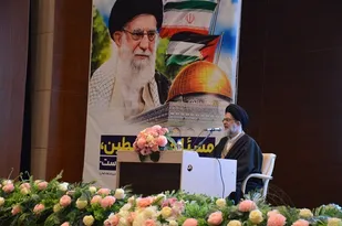عناوین دکتر، مهندس سردار و غیره اعتباری است و تمام می شود باید  خدمتی برای مردم انجام شود که   قیامت در پیشگاه خداوند پاسخگو باشیم