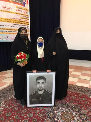 رونمایی از پرتره شهید تابسته و سه کلیپ در جشنواره زنگ دفاع شاهرود+ تصاویر
