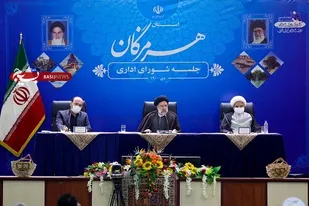 وظیفه ما اجرای عدالت در همه حوزه&zwnj;هاست /بومی گزینی در تربیت پزشک مورد توجه باشد