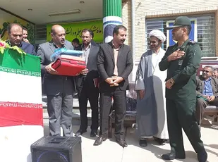 توزیع بسته های امدادی بین مدارس کوهرنگ