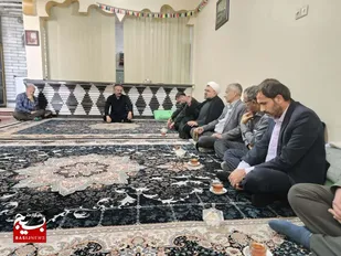 دیدار مسئول دفتر نمایندگی ولی فقیه در لشکر عملیاتی ۷ ولیعصر (عج) با خانواده معظم شهید رضا عباس زاده
