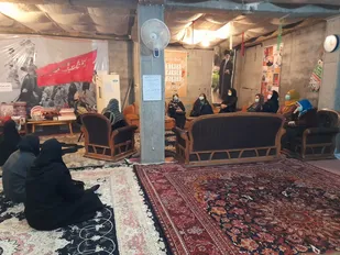 برگزاری جلسه بررسی محورهای احساس خوشبختی در خانواده