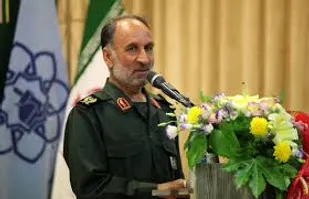 هدف دشمن از ایجاد مشکلات اقتصادی تضعیف روحیه مردم است