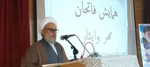 نقش زن در جامعه بسیار مهم است/زنان در دفاع مقدس حضور موثر داشتند