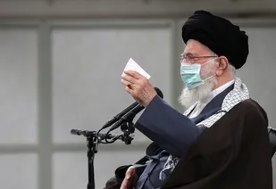 پیام شهیدان باید اتحاد و تلاش ملت و احساس مسئولیت مسئولان را بیشتر کند/ فشار جنگ مانع بروز استعدادهای مردم نشد