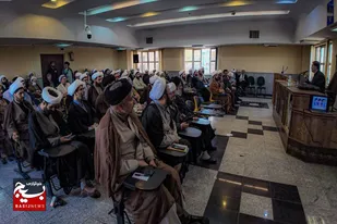 برگزاری نشست تبیینی در مدرسه علمیه آیت الله آخوند (ره) همدان