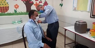آغاز مرحله دوم واکسیناسیون فرهنگیان در پیشوا