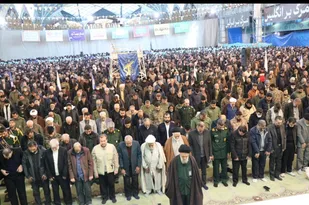 نماز عبادی سیاسی جمعه در روز ولادت حضرت امام حسین علیه السلام و روز پاسدار