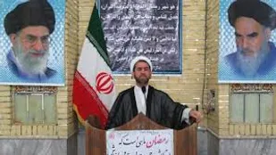 کل یوم عاشورا یعنی مقابله با ایرقدرت هاست