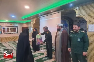 کنش گران فضای مجازی بسیج سپاه مرند تجلیل شدند