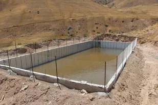آب کشاورزان روستای شیخلر طارم تامین شد