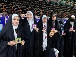 برگزاری هیئت دخترانه بیت الزهرا به مناسبت دهه فجر