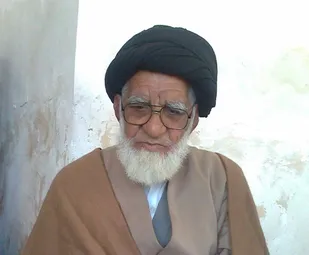 مرحوم آیت الله حاج سید عبدالحسین آیت اللهی نماینده امام خمینی (ره) بود