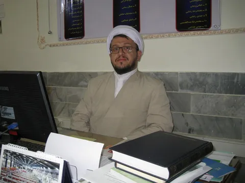 امام سجاد(ع) اسوه زهد و تقوا