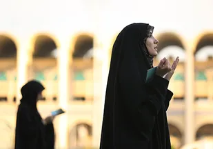 مراسم دعای عرفه در یادمان شهدای خوزستان