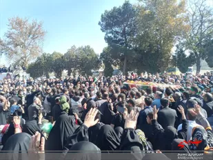 پیکر مطهر شهید بسیجی مدافع امنیت کرجی تشییع شد