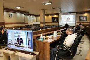 جلسه ویدئو کنفرانس با سرلشکر سلامی فرمانده کل سپاه و دکتر نمکی وزیر بهداشت