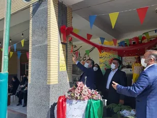دانش آموزان پیشگامان گام دوم انقلاب