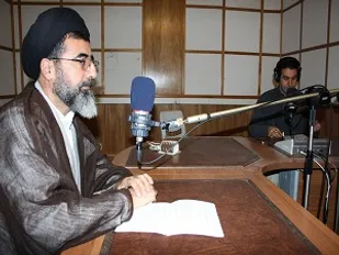 حضور نمایندگان مجلس در برنامه ی رادیویی