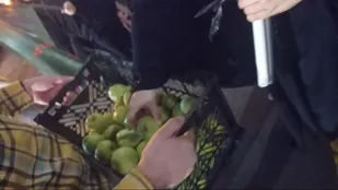 ایستادگی و احسان در آبرسان