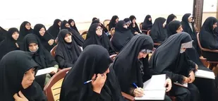 دوره آموزشی تخصصی فانوس ویژه بانوان در میبد برگزار شد