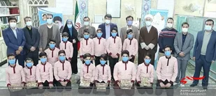 استاندار یزد از گروه سرود فجر جاوید یزد تجلیل کرد
