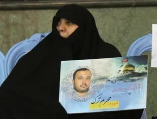 مسئولان نباید فرقی بین خانواده شهدای مدافع ایرانی و افغانستانی قائل شوند
