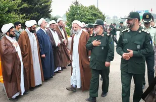 طلاب و روحانیون بسیجی زمینه سازی ظهور را فراهم کردند