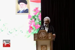 اندیشه انقلاب اسلامی تمدن غرب را مستاصل کرده است