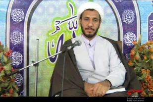 مشکل امروز جوامع ما فاصله گرفتن از قرآن است