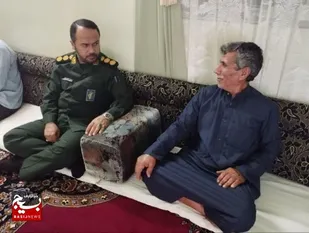 دیدار فرمانده سپاه عسلویه با علی تمیم آزاده دفاع مقدس