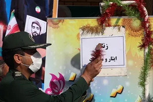 نواختن زنگ ایثار در طبس