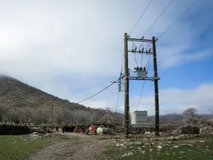حل مشکل تأمین برق روستای سیل&zwnj;زده &laquo;تختان&raquo; دهلران