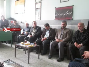 دیدار بسیجیان فرهنگی ناحیه 2 همدان با برادر شهید مجتبی کرمی