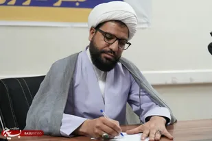ولایتمداری؛ راه عبور از فتنه&zwnj;های آخرالزمانی/در عصر جنگ روایت&zwnj;ها، ولایتمداری راه نجات است
