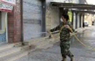 ضدعفونی محلات زاهدان توسط گروه های جهادی