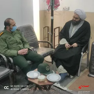 حضور فرمانده ناحیه بسیج شاهین شهر و میمه در گلزار شهدای شهر وزوان