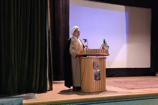 امروز دلدادگان انقلاب باید وارد میدان شوند