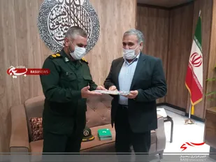 دیدار فرمانده سپاه ناحیه خمینی شهر با فرماندار شهرستان
