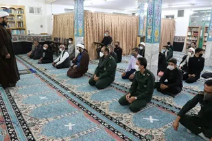 برپایی نماز جماعت با حضور فرمانده سپاه سرخه در روستای لاسجرد