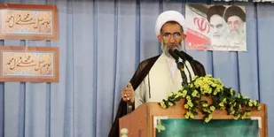 مقابله با استکبار توصیه قرآن است